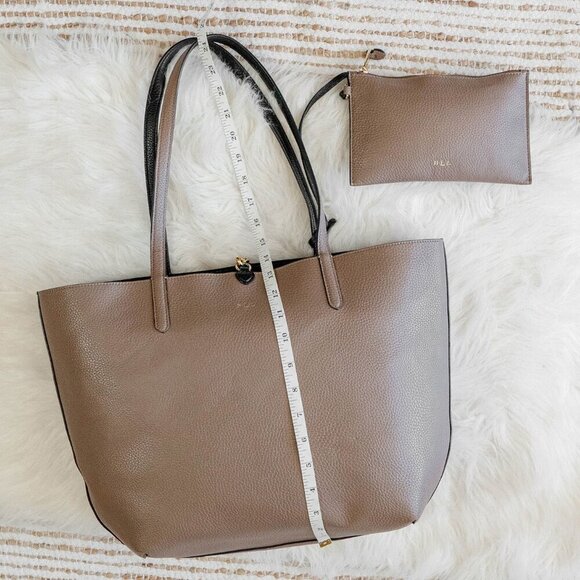 RALPH LAUREN SET REVERSIBLE BLACK & TAUPE TOTE + MATCHING WRISTLET ZIP POUCH - Picture 13 of 14